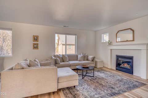 Tiny photo for 19658 Harvard Place, Bend, OR 97702 (MLS # 220226912)