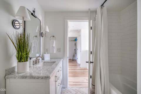 Tiny photo for 19658 Harvard Place, Bend, OR 97702 (MLS # 220226912)