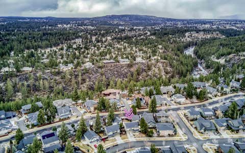 Tiny photo for 19658 Harvard Place, Bend, OR 97702 (MLS # 220226912)