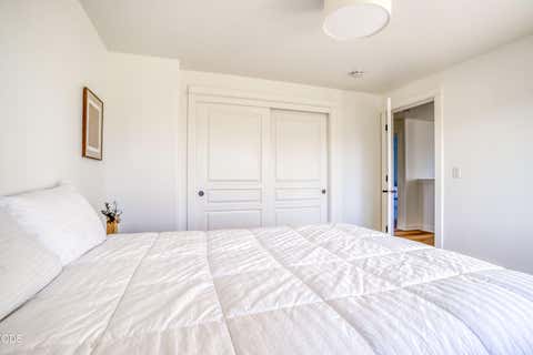 Tiny photo for 19658 Harvard Place, Bend, OR 97702 (MLS # 220226912)