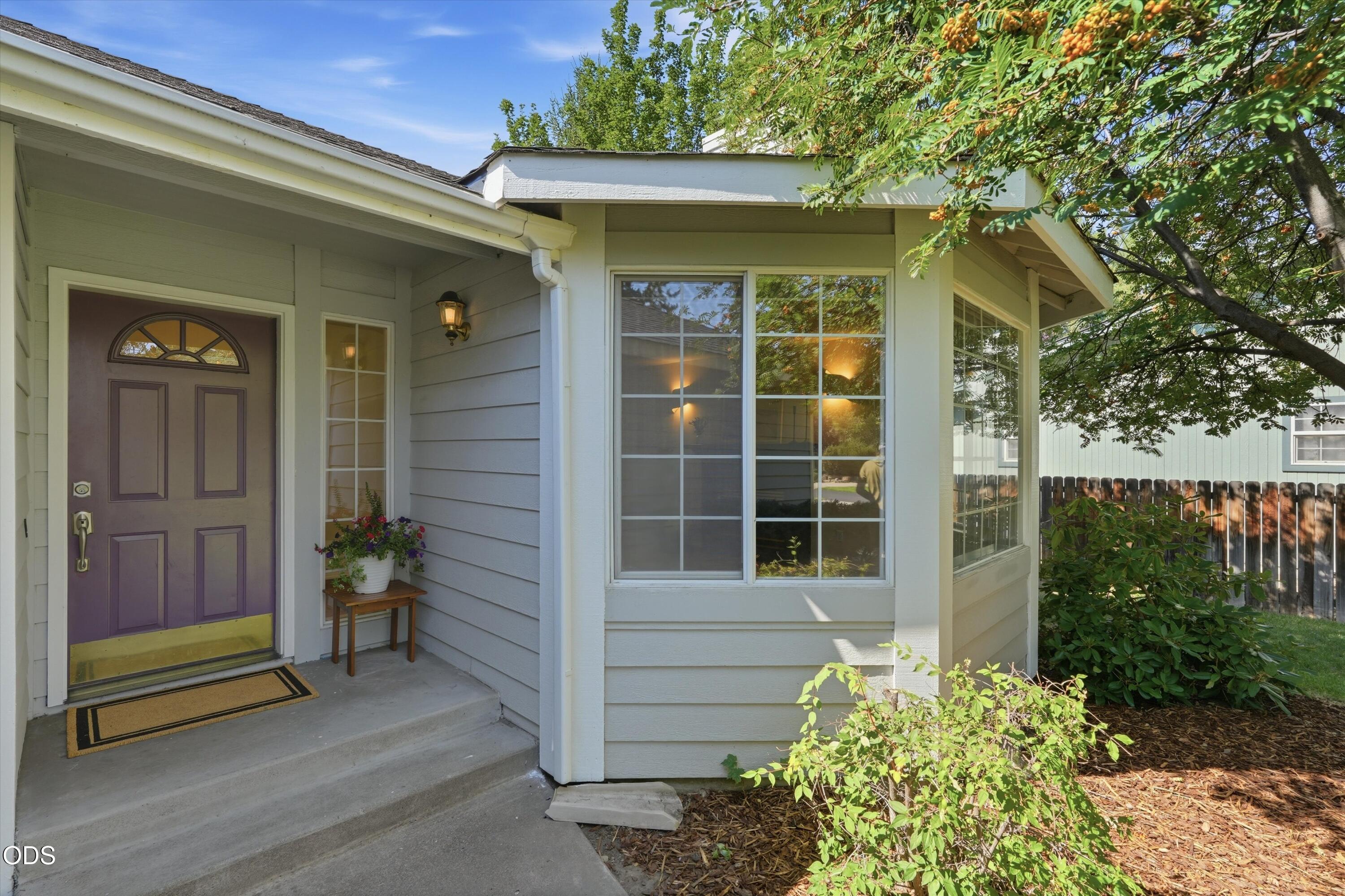 3389 NE Stonebrook Loop