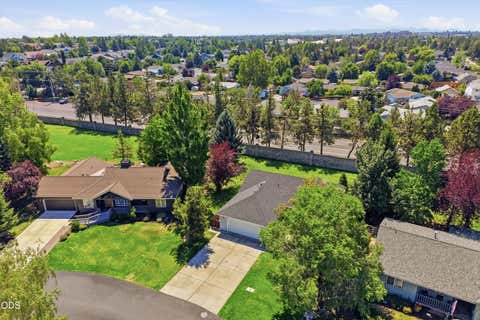 Tiny photo for 3389 NE Stonebrook Loop, Bend, OR 97701 (MLS # 220226689)