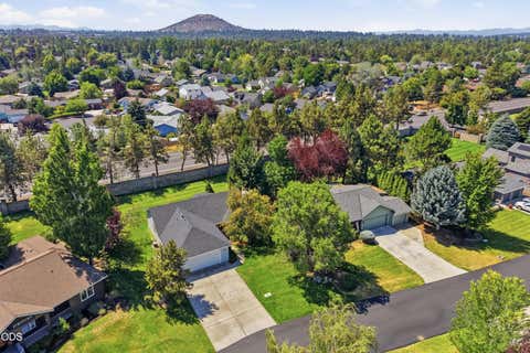 Tiny photo for 3389 NE Stonebrook Loop, Bend, OR 97701 (MLS # 220226689)
