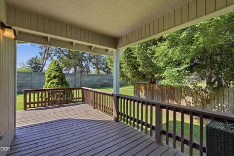 Tiny photo for 3389 NE Stonebrook Loop, Bend, OR 97701 (MLS # 220226689)