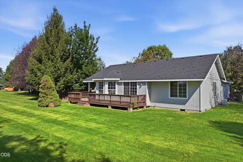 Tiny photo for 3389 NE Stonebrook Loop, Bend, OR 97701 (MLS # 220226689)