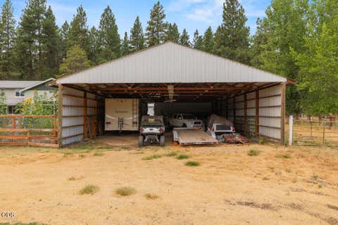 Tiny photo for 9110 Ben Kerns Road, Klamath Falls, OR 97601 (MLS # 220227019)