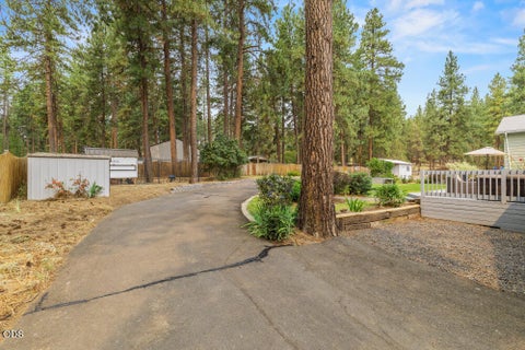 Tiny photo for 9110 Ben Kerns Road, Klamath Falls, OR 97601 (MLS # 220227019)