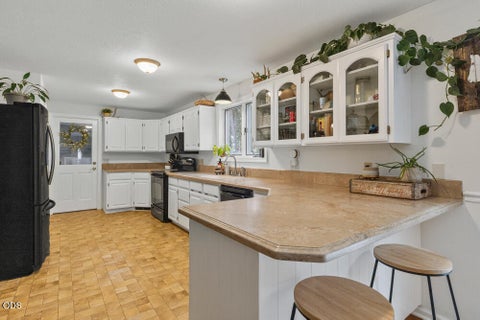 Tiny photo for 9110 Ben Kerns Road, Klamath Falls, OR 97601 (MLS # 220227019)
