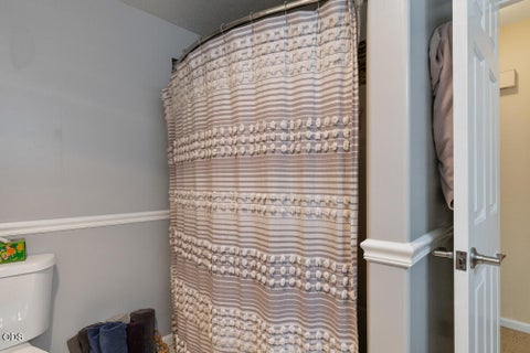 Tiny photo for 9110 Ben Kerns Road, Klamath Falls, OR 97601 (MLS # 220227019)