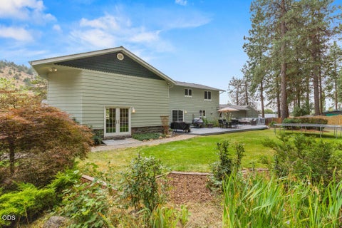 Tiny photo for 9110 Ben Kerns Road, Klamath Falls, OR 97601 (MLS # 220227019)