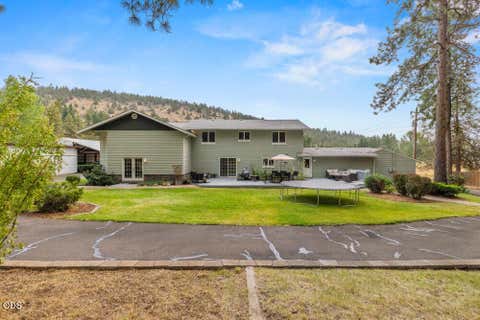 Tiny photo for 9110 Ben Kerns Road, Klamath Falls, OR 97601 (MLS # 220227019)
