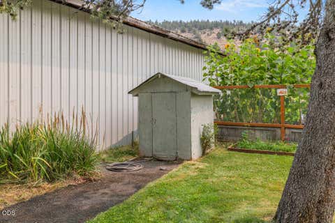 Tiny photo for 9110 Ben Kerns Road, Klamath Falls, OR 97601 (MLS # 220227019)
