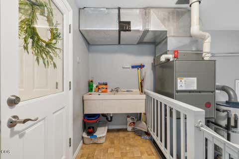 Tiny photo for 9110 Ben Kerns Road, Klamath Falls, OR 97601 (MLS # 220227019)