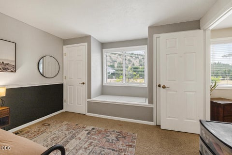 Tiny photo for 9110 Ben Kerns Road, Klamath Falls, OR 97601 (MLS # 220227019)