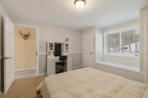Tiny photo for 9110 Ben Kerns Road, Klamath Falls, OR 97601 (MLS # 220227019)
