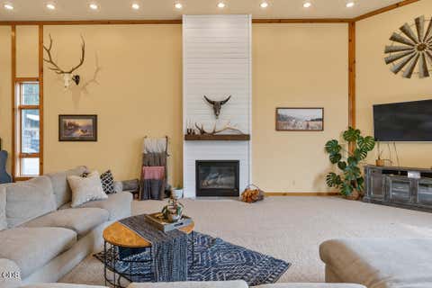 Tiny photo for 9110 Ben Kerns Road, Klamath Falls, OR 97601 (MLS # 220227019)
