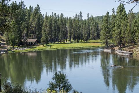 Tiny photo for 52027 Old Wickiup Road, La Pine, OR 97739 (MLS # 220209879)