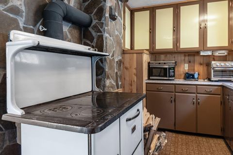 Tiny photo for 52027 Old Wickiup Road, La Pine, OR 97739 (MLS # 220209879)