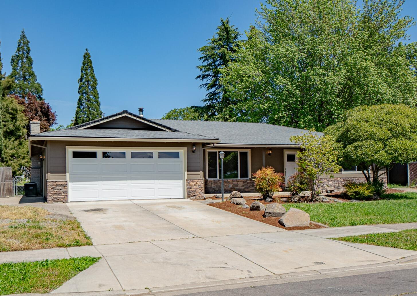 Blossom Hill Terrace Unit No 1 - Residential