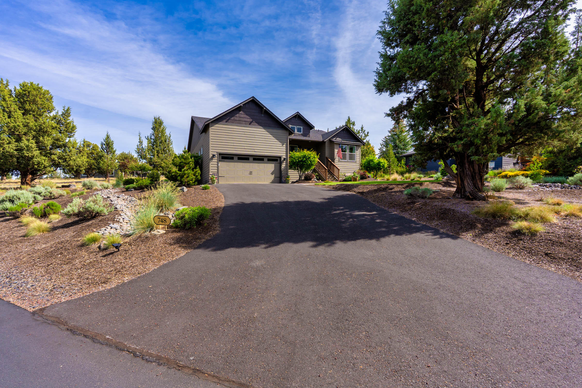748 Widgeon Road