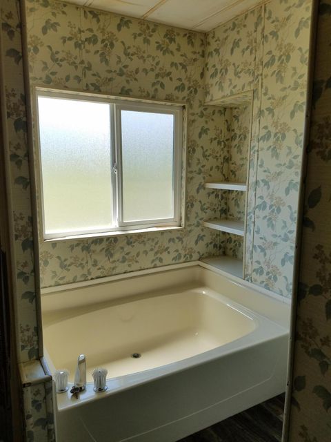 Tiny photo for 12046 Old Fort Road, Klamath Falls, OR 97601 (MLS # 220216669)