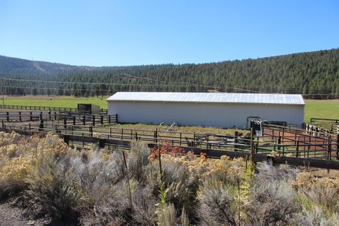 Tiny photo for 12046 Old Fort Road, Klamath Falls, OR 97601 (MLS # 220216669)