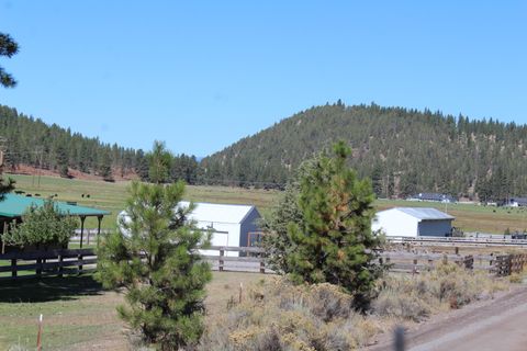 Tiny photo for 12046 Old Fort Road, Klamath Falls, OR 97601 (MLS # 220216669)