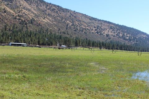 Tiny photo for 12046 Old Fort Road, Klamath Falls, OR 97601 (MLS # 220216669)