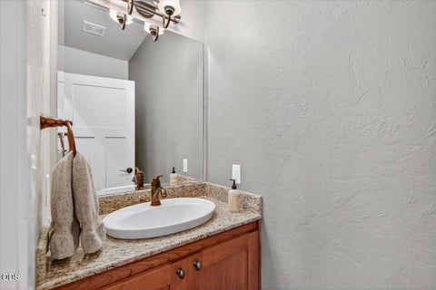 Tiny photo for 345 Fair Oaks Avenue, Ashland, OR 97520 (MLS # 220222972)