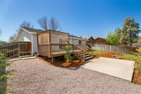 Tiny photo for 2827 SW Pumice Avenue, Redmond, OR 97756 (MLS # 220220007)