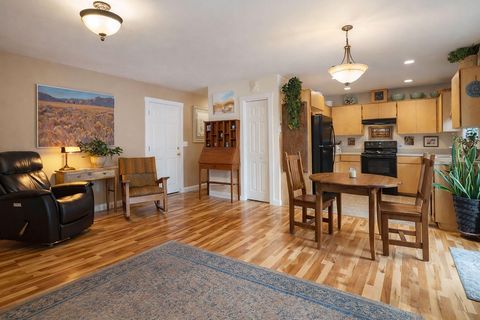 Tiny photo for 412 N Desert Rose Loop, Sisters, OR 97759 (MLS # 220216839)