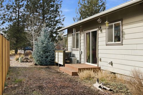 Tiny photo for 412 N Desert Rose Loop, Sisters, OR 97759 (MLS # 220216839)