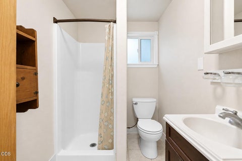Tiny photo for 16024 Leona Lane, La Pine, OR 97739 (MLS # 220222541)