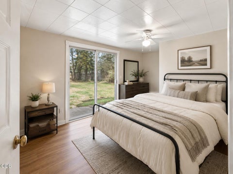 Tiny photo for 16024 Leona Lane, La Pine, OR 97739 (MLS # 220222541)