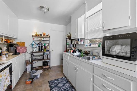 Tiny photo for 1628 Parker Street, Ashland, OR 97520 (MLS # 220220194)