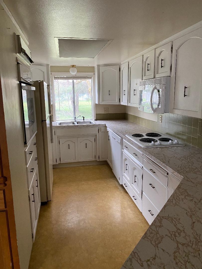 Summerlane - Residential