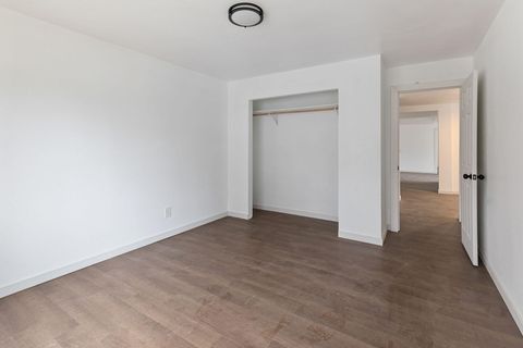 Tiny photo for 210 Sycamore Drive, Grants Pass, OR 97526 (MLS # 220214028)