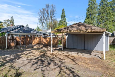 Tiny photo for 1028 E 11th Street, Medford, OR 97504 (MLS # 220219729)