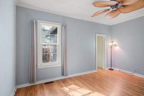 Tiny photo for 1028 E 11th Street, Medford, OR 97504 (MLS # 220219729)