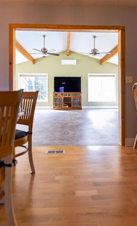 Tiny photo for 3805 Mazama Drive, Klamath Falls, OR 97603 (MLS # 220219701)