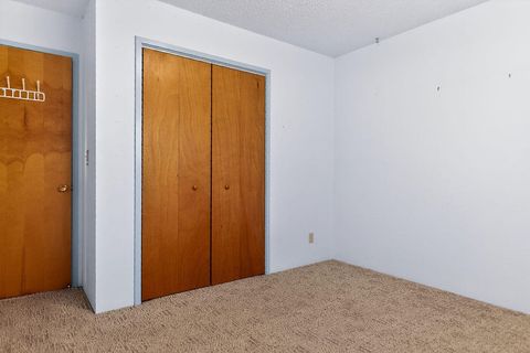 Tiny photo for 3805 Mazama Drive, Klamath Falls, OR 97603 (MLS # 220219701)