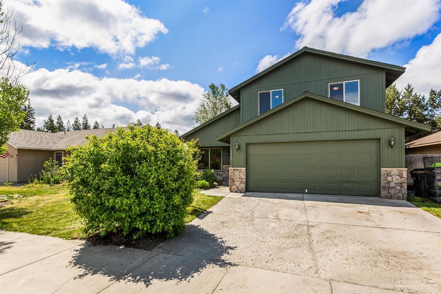Live in the hub of Central Oregon recreation! Move in ready home was just painted inside & all new luxury carpet upstairs. Cozy covered front entry & level driveway. Soaring vaults in the Great Room w/tons of windows & natural light. Open kitchen w/bar seating, corner sink, lg pantry & tons of storage. 1/2 bath & laundry on the lower level w/garage access from the interior. Upstairs there is a spacious Master Suite w/ full bathroom & lg closet, upgraded windows. 2 additional guest rooms & a full bath complete the 2nd level. Lg back yard is fully fenced, pet friendly & offers a great deck for bbq'ing. Located just minutes from town, the Deschutes River, National Forest & Mt. Bachelor!