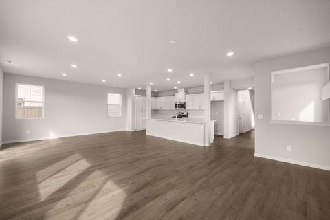 Tiny photo for 63238 Carly Ln Ln, Bend, OR 97701 (MLS # 220212425)