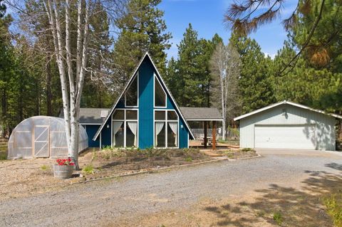 Tiny photo for 15884 Yellowood Court, La Pine, OR 97739 (MLS # 220220617)