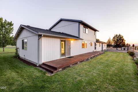 Tiny photo for 3061 NE Barnes Butte Road, Prineville, OR 97754 (MLS # 220227154)