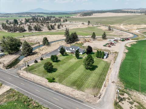 Tiny photo for 3061 NE Barnes Butte Road, Prineville, OR 97754 (MLS # 220227154)