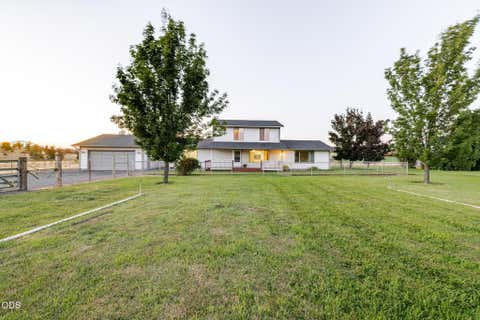 Tiny photo for 3061 NE Barnes Butte Road, Prineville, OR 97754 (MLS # 220227154)