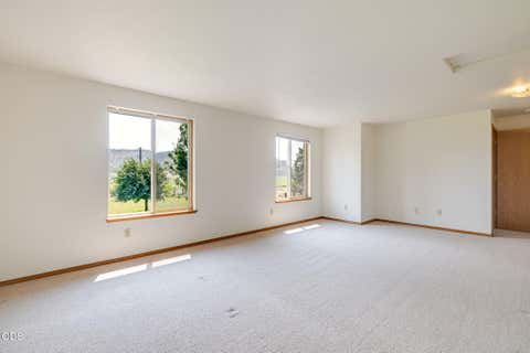 Tiny photo for 3061 NE Barnes Butte Road, Prineville, OR 97754 (MLS # 220227154)