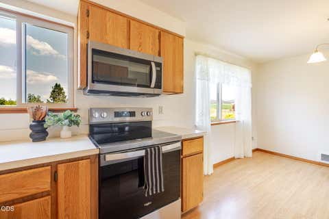 Tiny photo for 3061 NE Barnes Butte Road, Prineville, OR 97754 (MLS # 220227154)