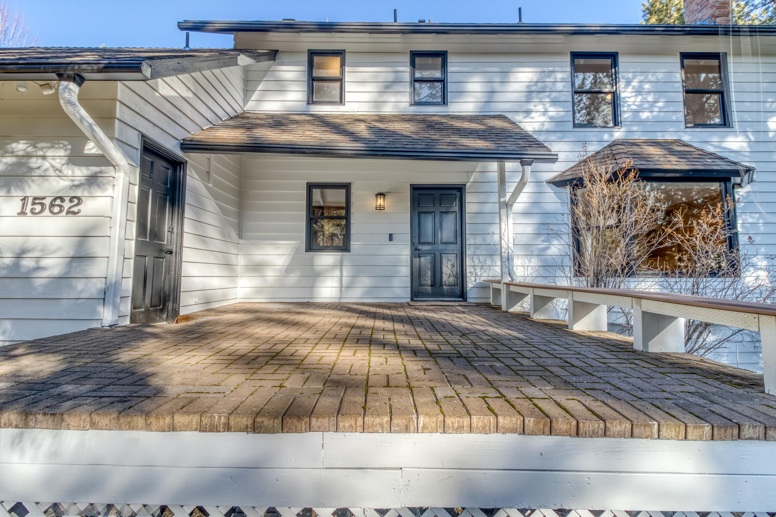 1562 NW Vicksburg Avenue